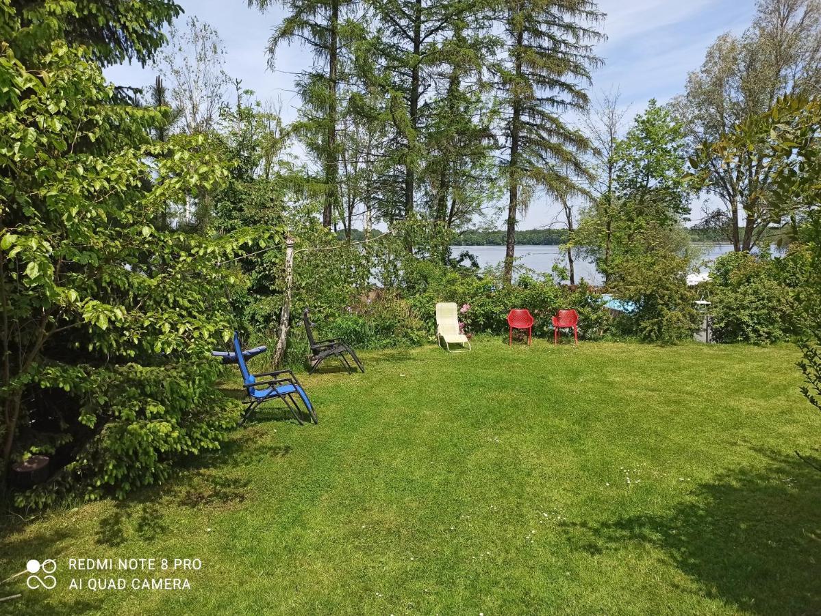 Dom Z Ogrodem Villa Laka  Buitenkant foto