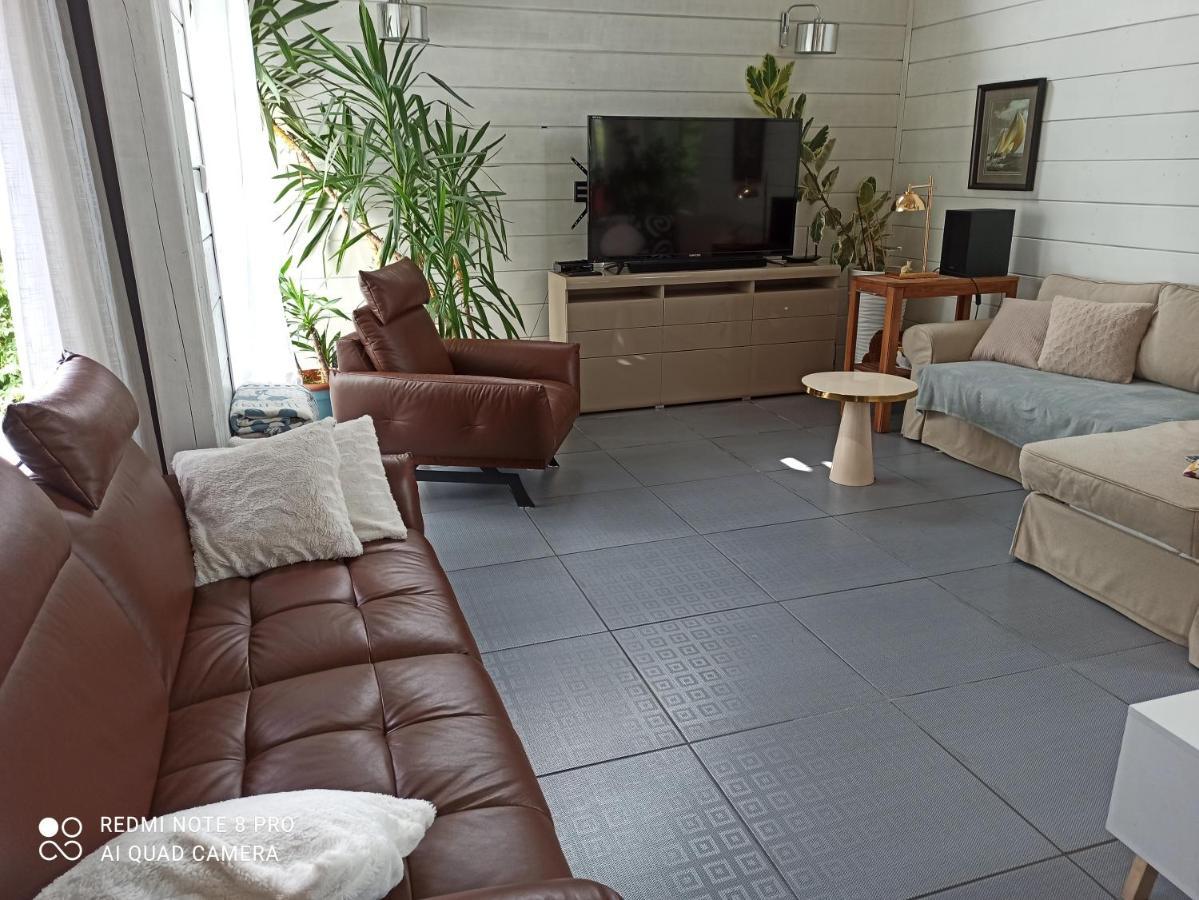 Dom Z Ogrodem Villa Laka  Buitenkant foto